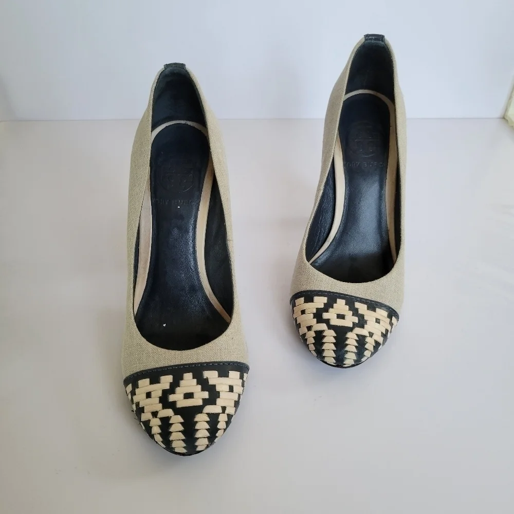 Tory Burch Woven Leather and Canvas Round Toe Pump